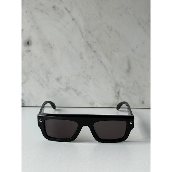 NEW Alexander McQueen AM0427S Black Square Sunglasses main image 6